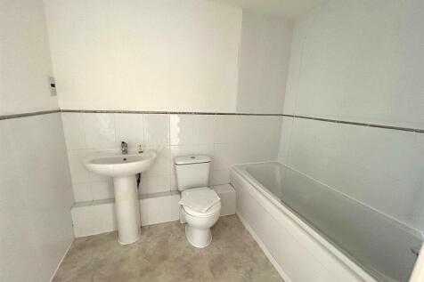 Bathroom.jpg