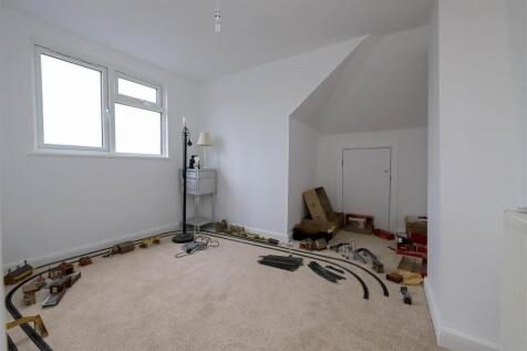 nicholas james neville ave bed 5.jpg