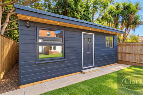 Studio flat on Calvin Road, Bournemouth, Dorset, £1,150/mo