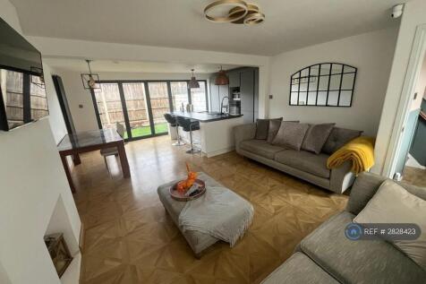 Living/Kitchen