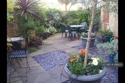 Garden In Summer (Pots Not Included!)
