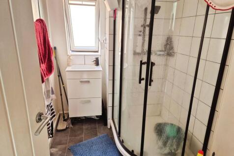 c9e5363f-Bathroom