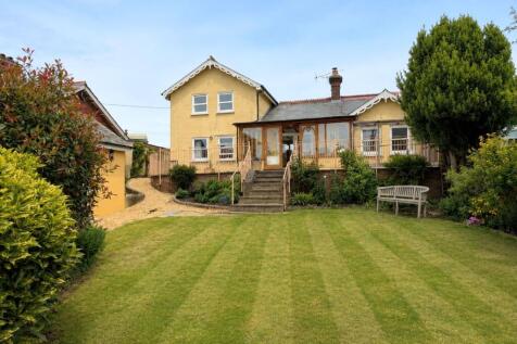 three bedroom cottage/ chalet