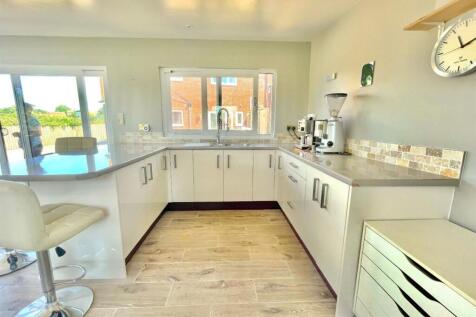 Large Modular Summerhouse/Office