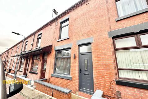 2-bed terraced on Morley Street, Deane, Bolton, £1,000/mo