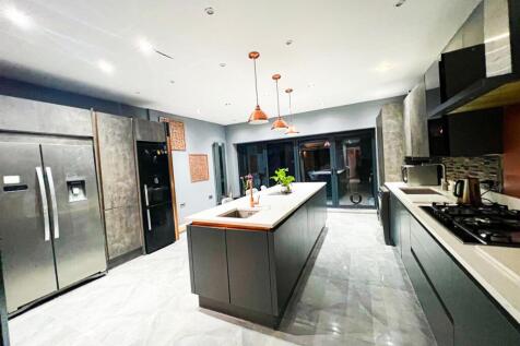 Gantshill Crescent IG2
