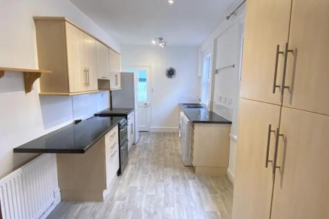 Lutterworth Road, Northampton, Northamptonshire, NN1 photo 3