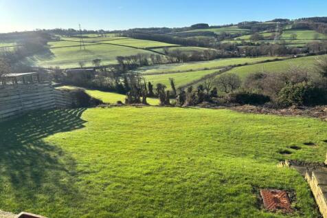 GARDENS AND VIEW