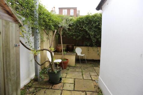 62, RUGBY PLACE NEW 26 (7).JPG