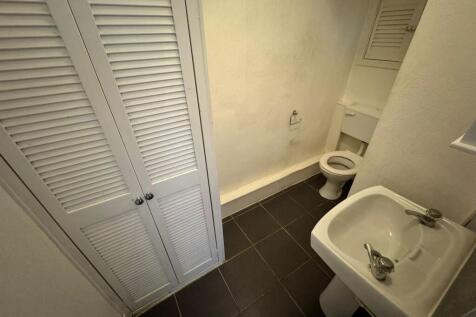 Ground Floor WC