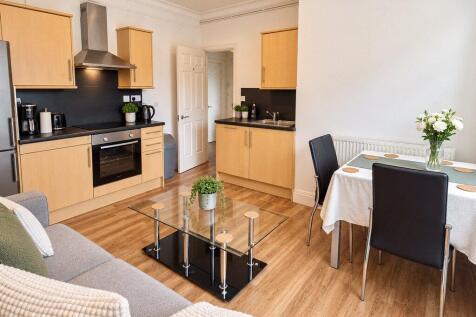 2-bed flat on St Michaels Hill, Kingsdown, Bristol, BS2, £1,750/mo