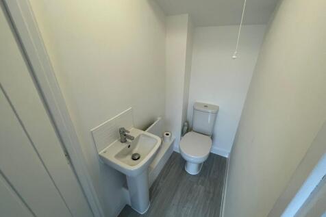 Finch Close, Salisbury, SP2 photo 5