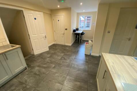 Swinegate, Grantham, NG31 photo 5