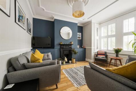 Winchester Road, E4