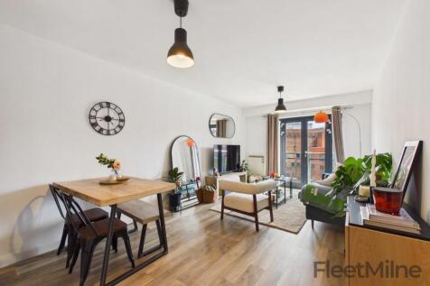 Living/dining room