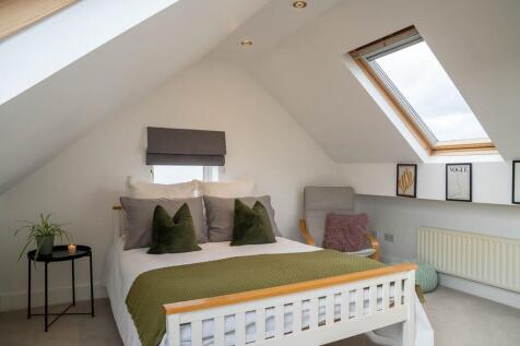 Top floor 5th bedroom