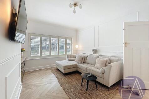 Hillside Road,Southport photo 5