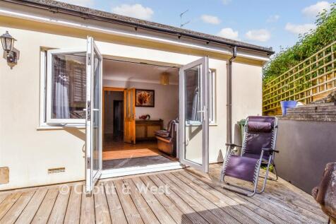 External Lifestyle Photograph