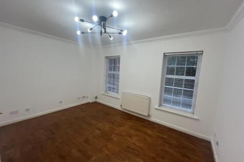 Flat 2 Thirlmere Lodge,Lymm photo 5