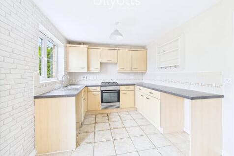 Waterdale Close, Bridlington photo 3