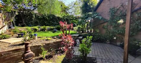 3 wilson close ga...