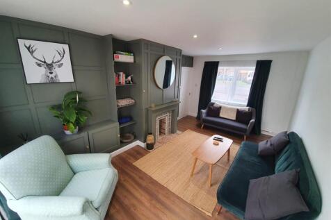Living room.jpeg