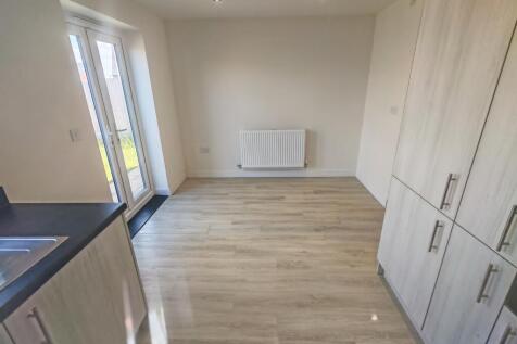 Bolsover Drive, Stafford. ST16 1YU photo 3