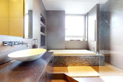 Property for sale in Waterside Point by Barrain Lo