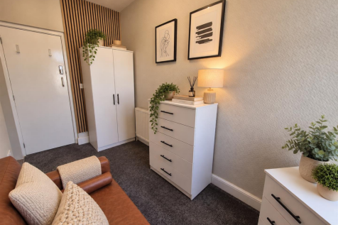 Room 4 lounge area reverse.png