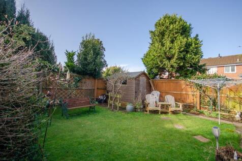 Rear garden pic 2.jpg