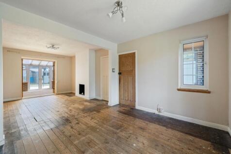 Living/dining room