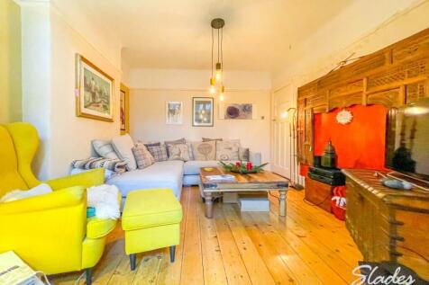 25 pine avenue 2nd r