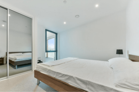 1 bed flat to rent Skyline Apartments, London E3