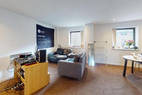 24-Cymbeline-House-Living-Room