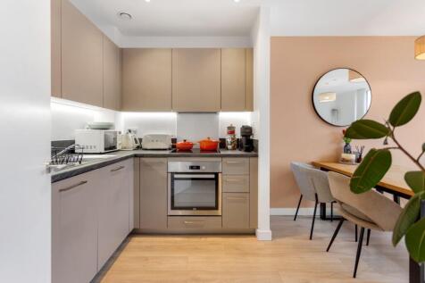 Kitchen/Dining area