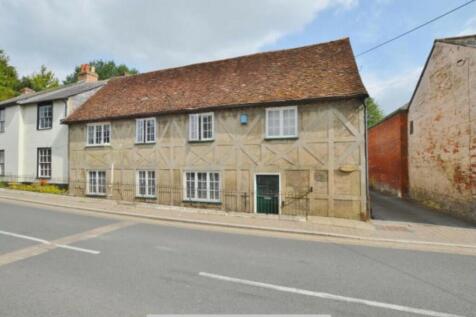 1-bed flat on Bridge Street, Fordingbridge, £995/mo