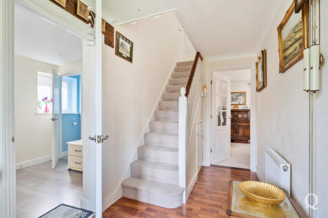 a28da351-4ee7-483...