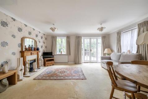 living dining room 3.jpg