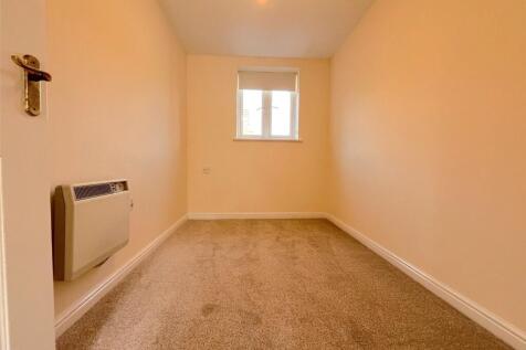 Saltash Road, Churchward, Swindon, SN2 photo 5