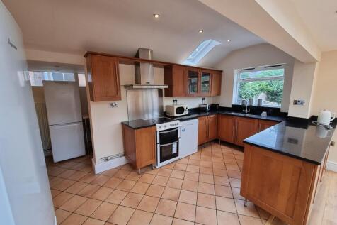 33 Radford Road, Leamington Spa photo 2