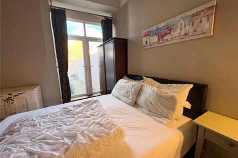 Charles Avenue, Room 2, Whitley Bay, NE26 photo 3