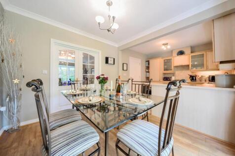 Davidson Frost-Wellings, DFW, Chambers Walk, Stanm