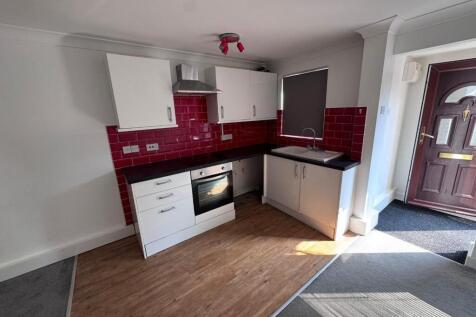 Mapperton Close, Canford Heath, Poole photo 3