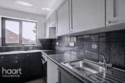Brinkley Place, Colchester photo 5