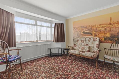 90 Main Rd, HP14 4QA-6.jpg