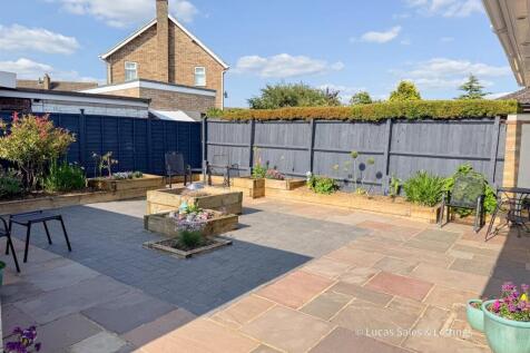 5 St James Cl Kettering-14.jpg