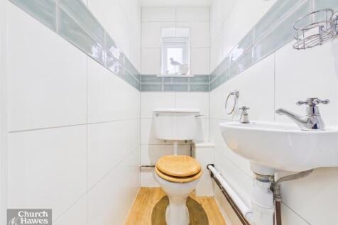shower room 2.jpg