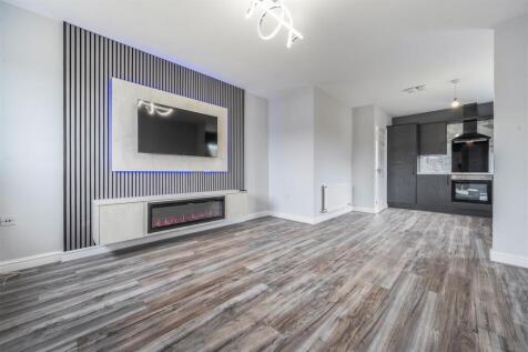 OPEN PLAN KITCHEN/ LIVING ROOM/ DINING ROOM