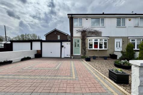 EXTERNAL FRONT, GARAGE AND DRIVEWAY