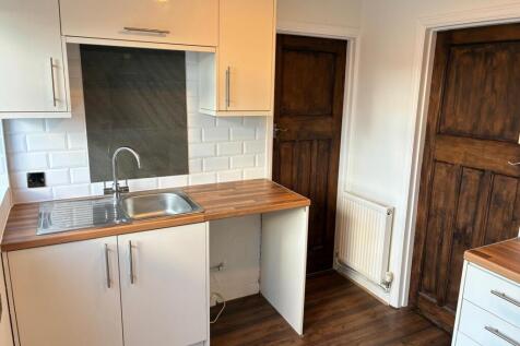 Mayflower Avenue, Harwich, Essex photo 4
